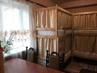 Хостел Pechki LOVEchki Муром Спальное место на двухъярусной кровати в общем номере для мужчин и женщин-3